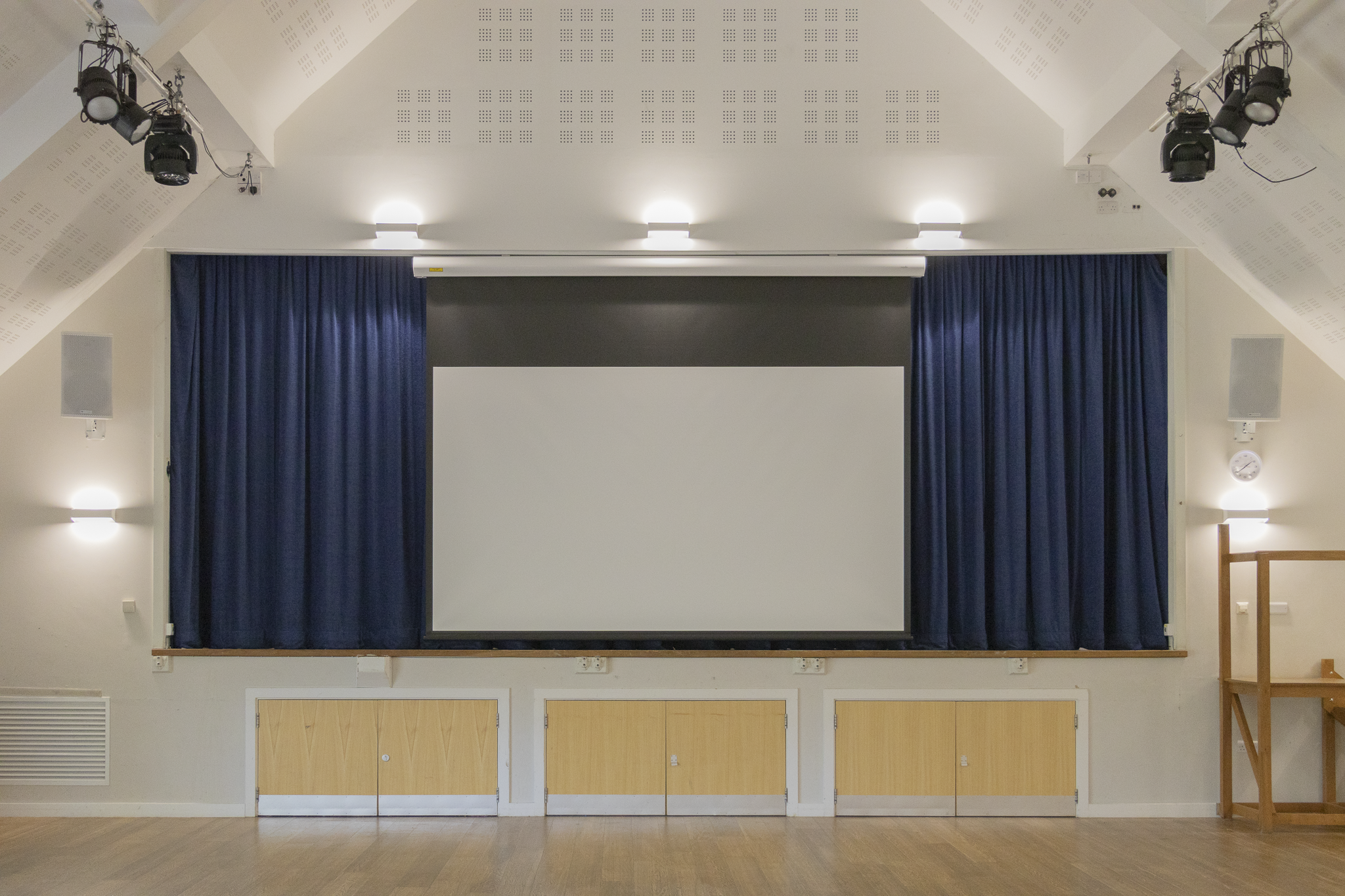 Main Hall Projector Screen